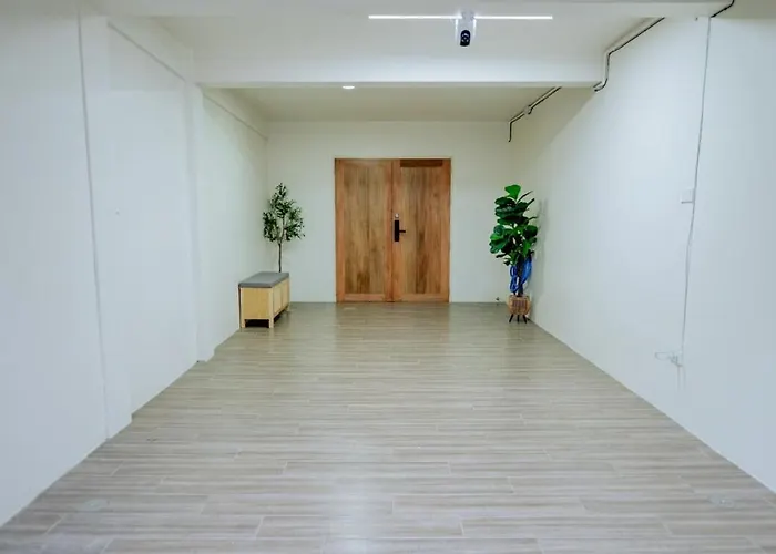 ヴィラ House Ekkamai 3br For 10 Pax Near Ekkamai Bts And Donki Mall *