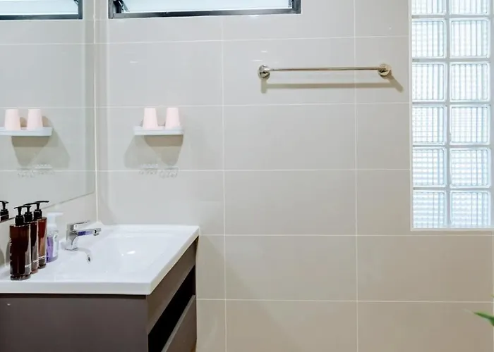 House Ekkamai 3br For 10 Pax Near Ekkamai Bts And Donki Mall