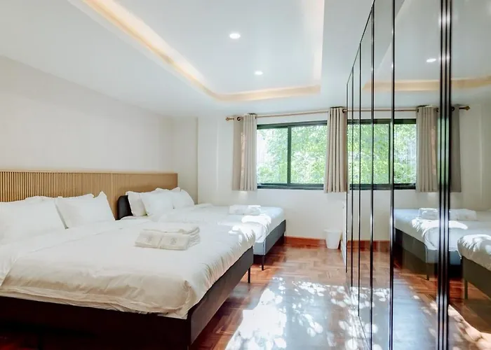 House Ekkamai 3br For 10 Pax Near Ekkamai Bts And Donki Mall